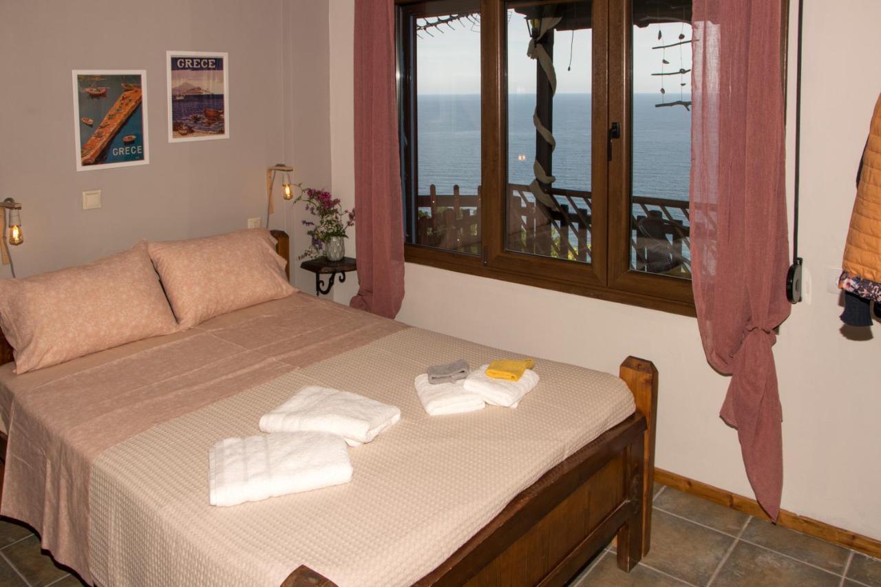 הוילה Agioi Saranta Balcony On The Rocks מראה חיצוני תמונה